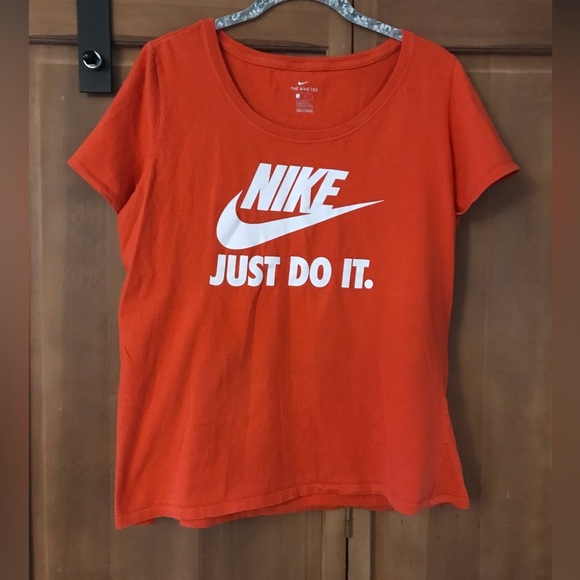 Nike Just Do It Orange Women”s  short Sleeve Tee Shirt Size L - Picture 1 of 3